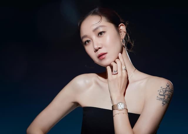 Gong Hyo Jin Jadi Pembunuh Bayaran dalam Drama A Bona Fide Killer Gong Hyo Jin Jadi Pembunuh Bayaran dalam Drama A Bona Fide Killer