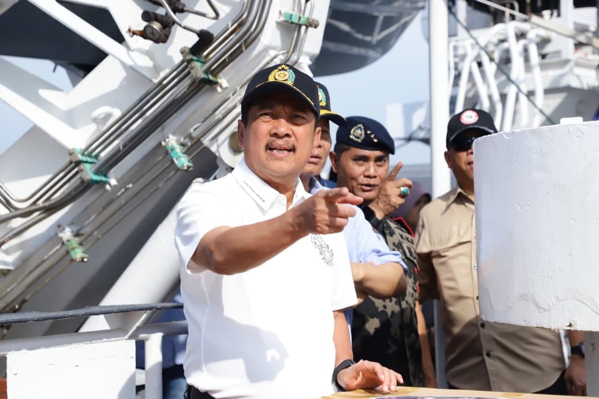 KKP Kirim 60 Ton Paket Bantuan ke Lokasi Bencana Sumatera KKP Kirim 60 Ton Paket Bantuan ke Lokasi Bencana Sumatera