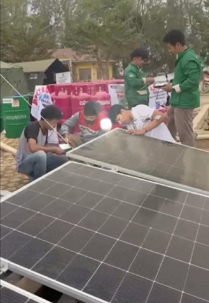 Pertamina Pasang Pembangkit Listrik Tenaga Surya di Aceh Tamiang Pertamina Pasang Pembangkit Listrik Tenaga Surya di Aceh Tamiang