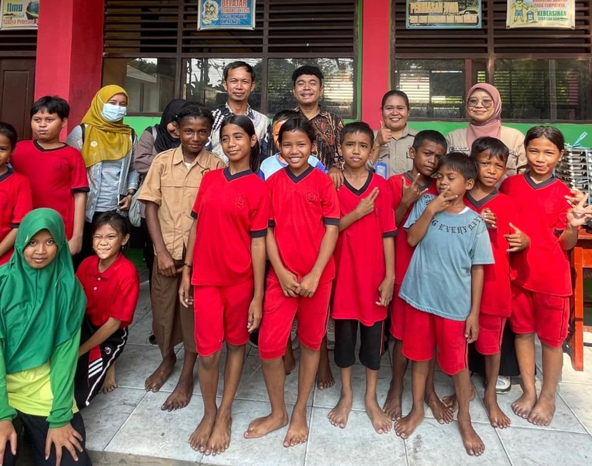 Billy Mambrasar: Hampir 200 Ribu Anak Papua Nikmati Manfaat Program MBG Setiap Hari Billy Mambrasar: Hampir 200 Ribu Anak Papua Nikmati Manfaat Program MBG Setiap Hari