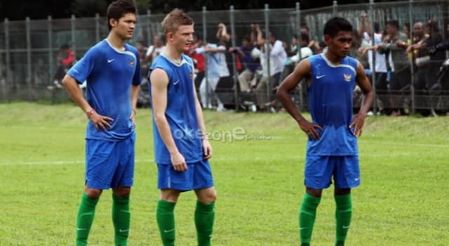 5 Pesepakbola Indonesia yang Kariernya Melempem Setelah Berkarier di Luar Negeri, Nomor 1 Eks Bomber Timnas Indonesia U-19! 5 Pesepakbola Indonesia yang Kariernya Melempem Setelah Berkarier di Luar Negeri, Nomor 1 Eks Bomber Timnas Indonesia U-19!