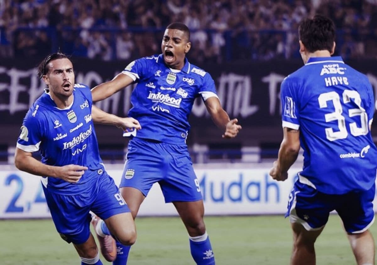 Adu Nilai Pasaran Skuad Persib Bandung dengan Ratchaburi FC, bak Bumi dan Langit? Adu Nilai Pasaran Skuad Persib Bandung dengan Ratchaburi FC, bak Bumi dan Langit?