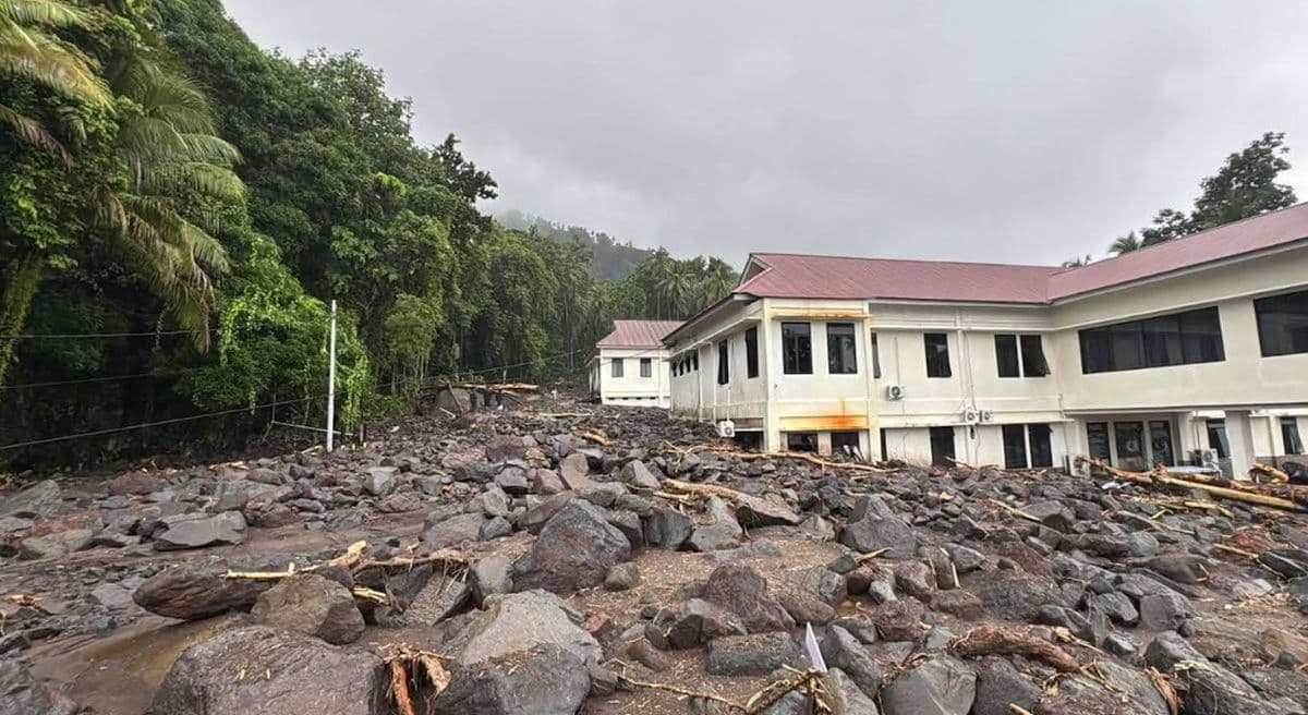 Banjir Bandang Terjang Sitaro Sulut, 9 Orang Tewas Banjir Bandang Terjang Sitaro Sulut, 9 Orang Tewas