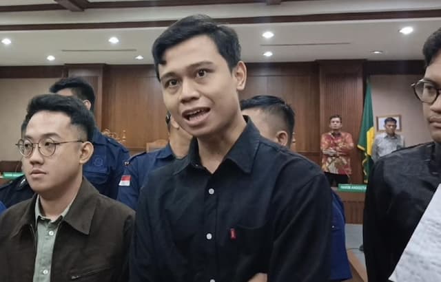Eksepsi Dikabulkan, Khariq Anhar Dibebaskan di Kasus Demo Agustus Eksepsi Dikabulkan, Khariq Anhar Dibebaskan di Kasus Demo Agustus