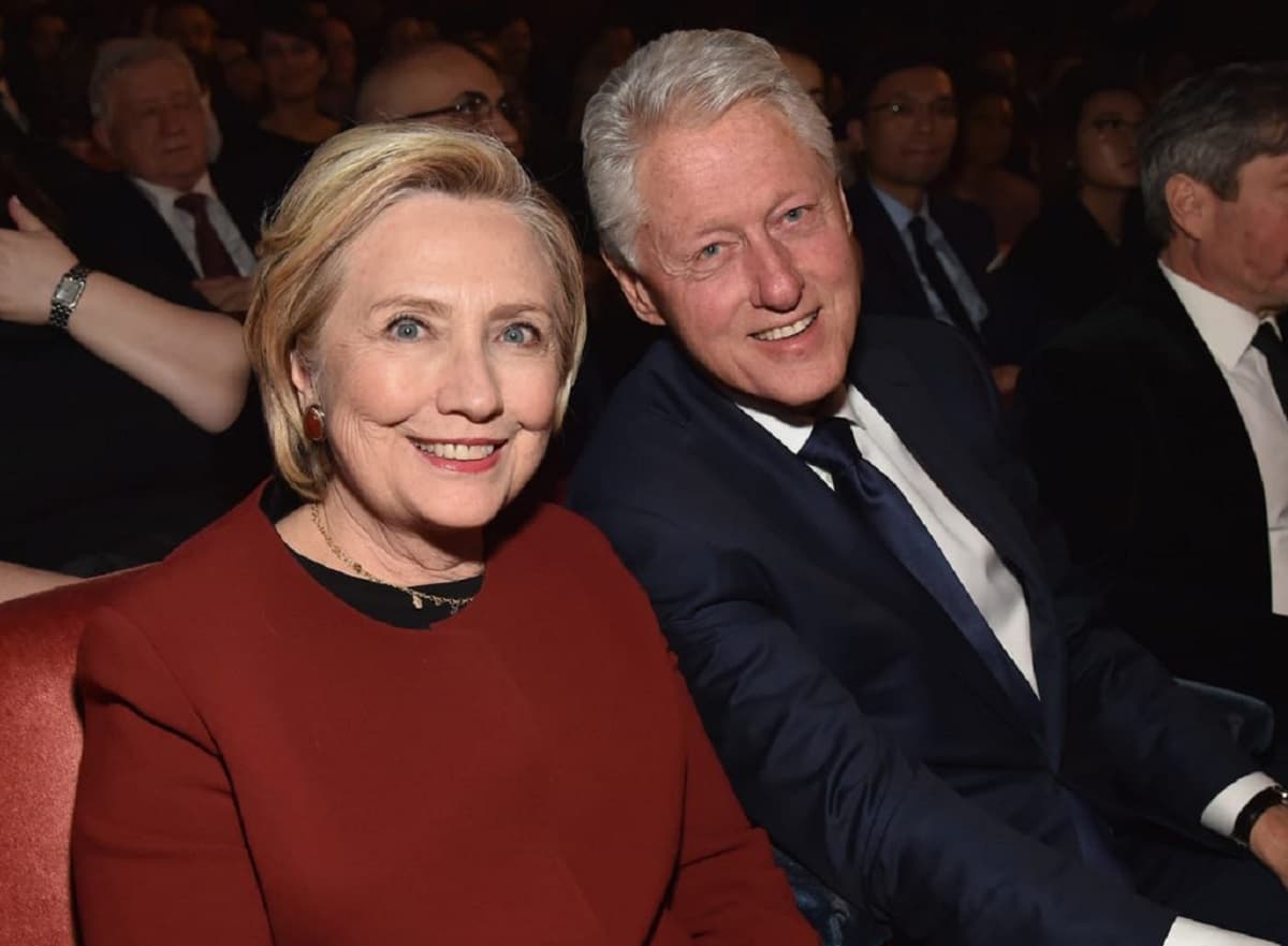 Mantan Presiden AS Bill Clinton Akan Beri Kesaksian dalam Penyelidikan Jeffrey Epstein Mantan Presiden AS Bill Clinton Akan Beri Kesaksian dalam Penyelidikan Jeffrey Epstein