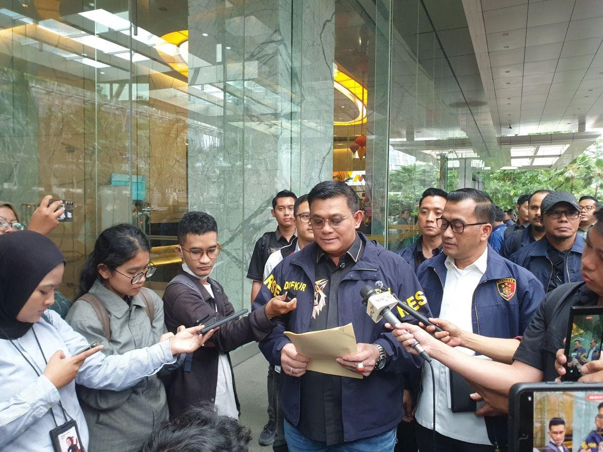 Usut Kasus Saham Gorengan, Bareskrim Geledah Kantor Shinhan Sekuritas Usut Kasus Saham Gorengan, Bareskrim Geledah Kantor Shinhan Sekuritas