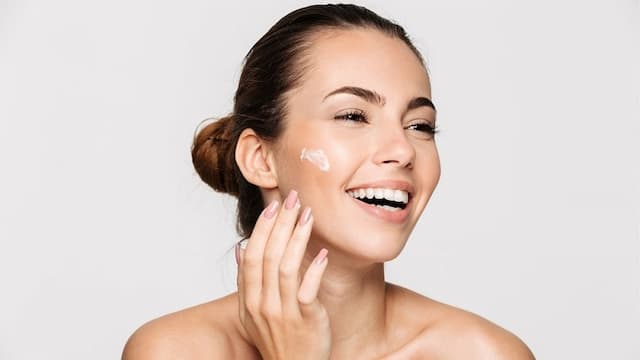 Apakah Ada Skincare yang Bisa Dimakan? Apakah Ada Skincare yang Bisa Dimakan?
