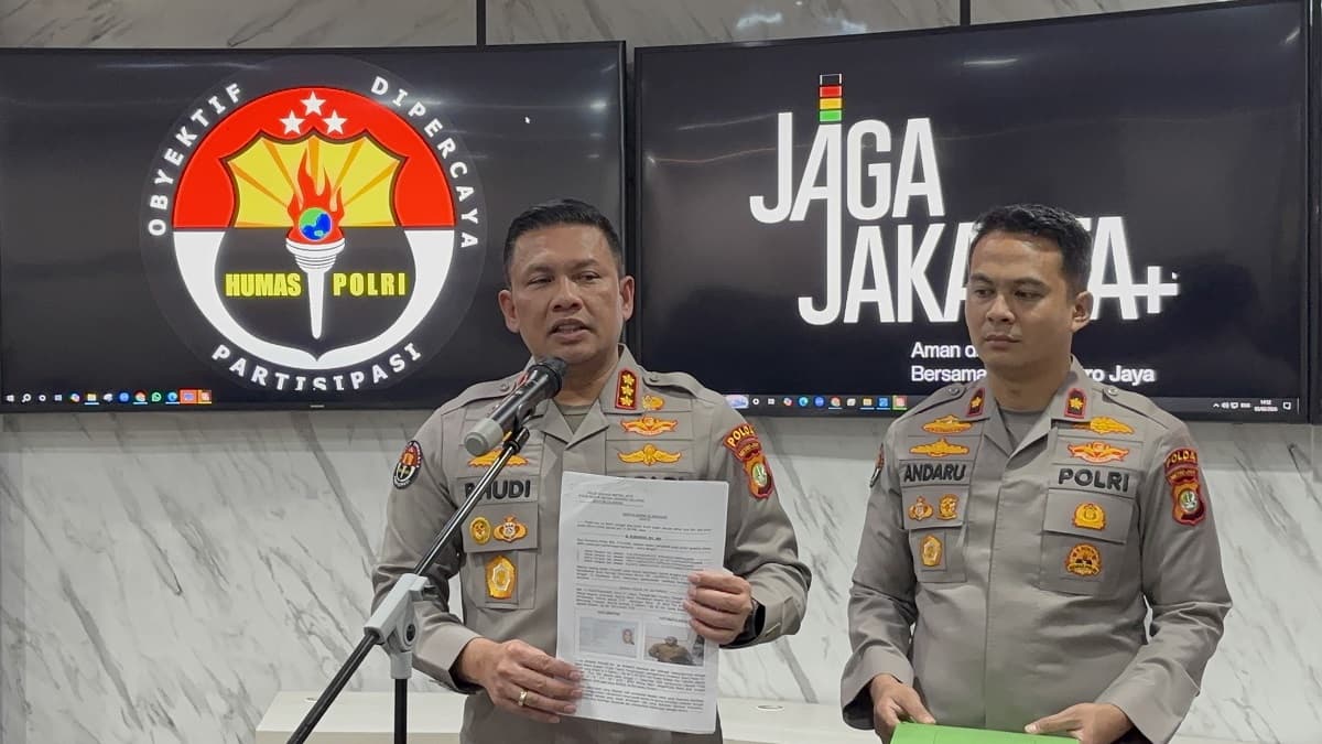 Polisi Ungkap Pria yang Tuding Anggota Polsek Cilandak Rekayasa BAP Mantan Napi Narkoba Polisi Ungkap Pria yang Tuding Anggota Polsek Cilandak Rekayasa BAP Mantan Napi Narkoba