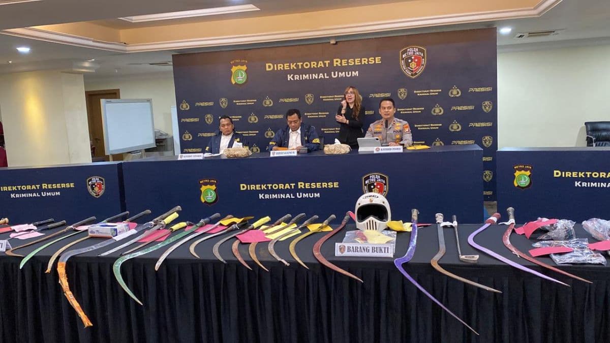Ngeri! Puluhan Sajam Modifikasi Disita Polda Metro Hasil Operasi Pekat Jaya 2026 Ngeri! Puluhan Sajam Modifikasi Disita Polda Metro Hasil Operasi Pekat Jaya 2026