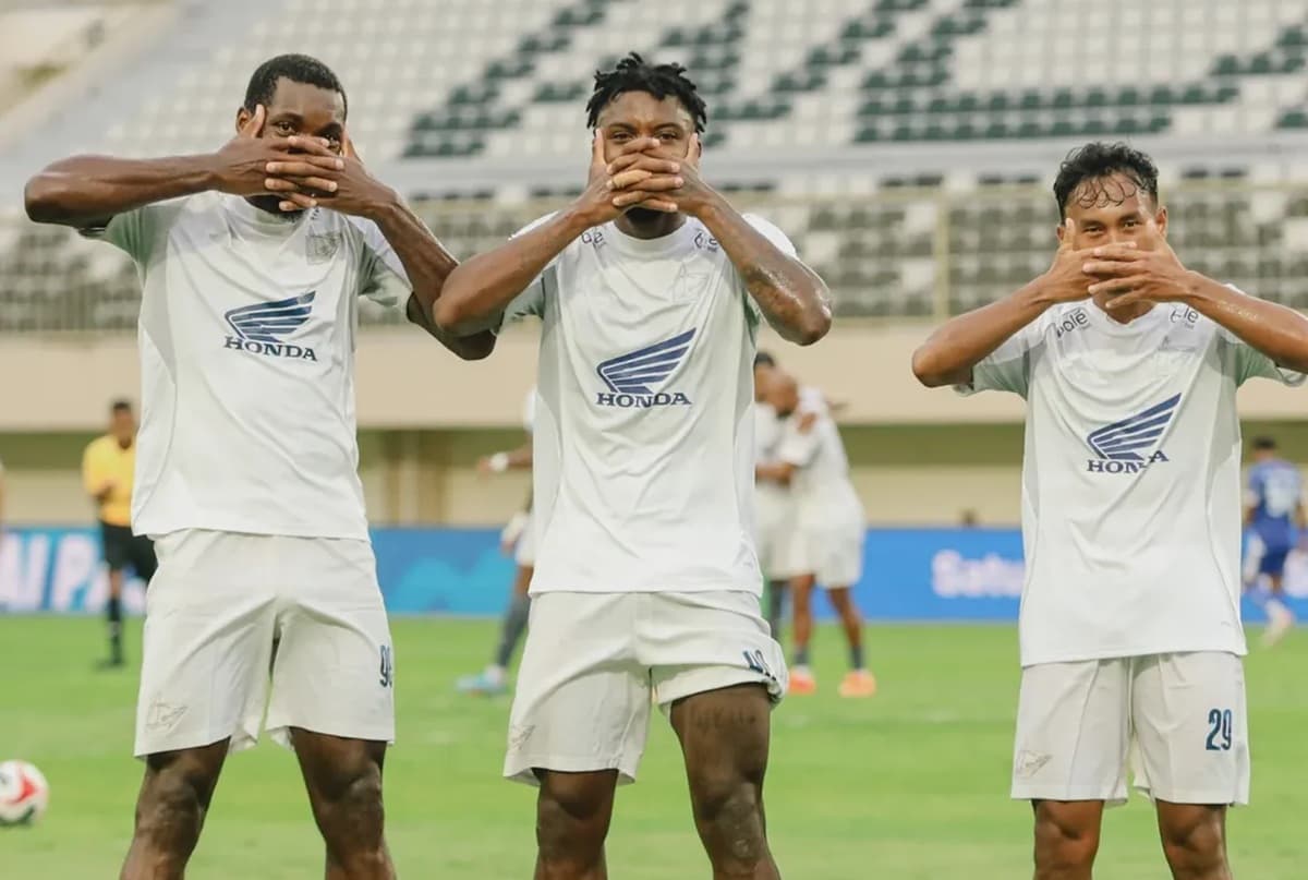 Hasil Super League 2025-2026 Sore Ini: PSBS Biak vs PSM Makassar 1-2, Semen Padang Kalahkan Persita Tangerang 1-0 Hasil Super League 2025-2026 Sore Ini: PSBS Biak vs PSM Makassar 1-2, Semen Padang Kalahkan Persita Tangerang 1-0