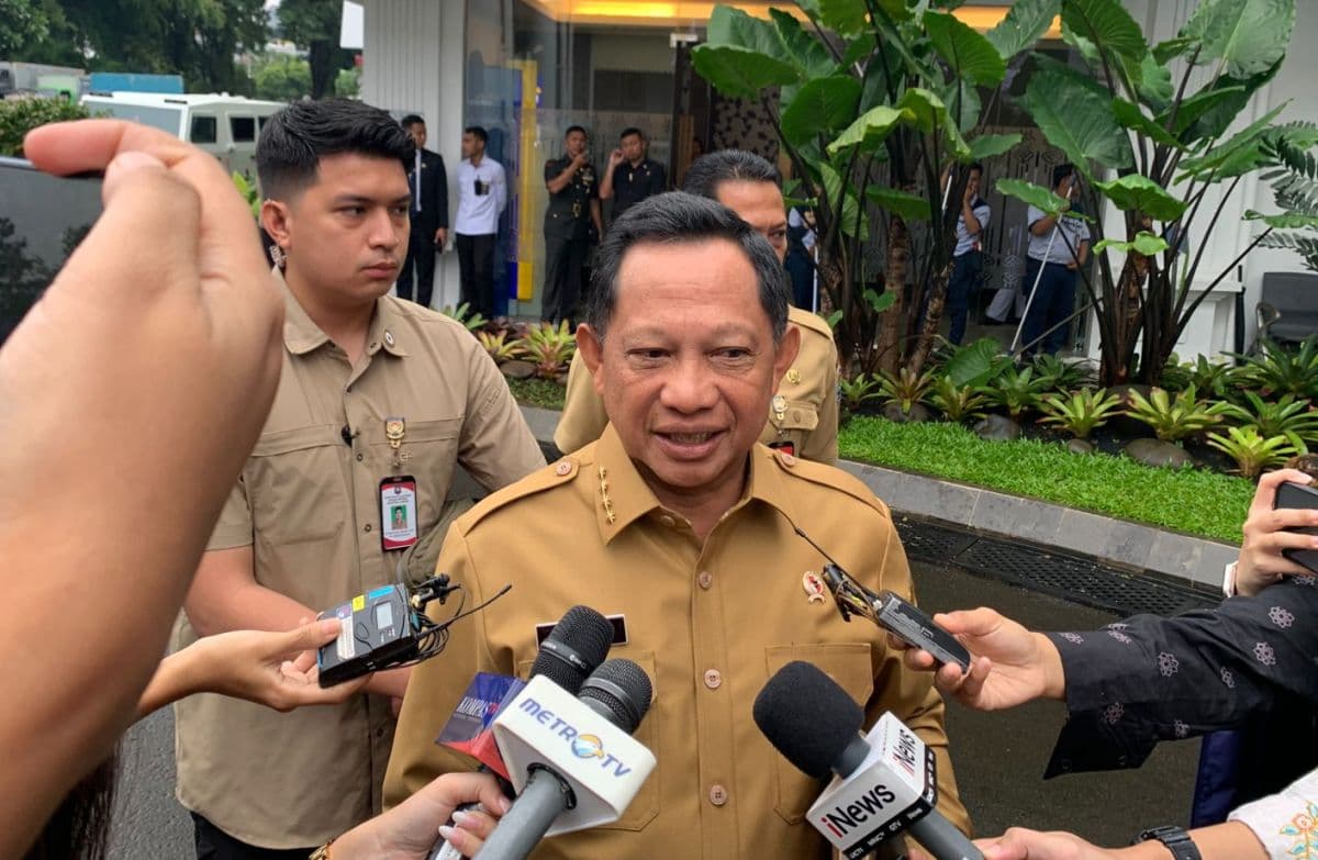 Mendagri Siapkan SE Hari Korvei Nasional, Selasa dan Jumat Jadi Waktu Bersih-Bersih Mendagri Siapkan SE Hari Korvei Nasional, Selasa dan Jumat Jadi Waktu Bersih-Bersih