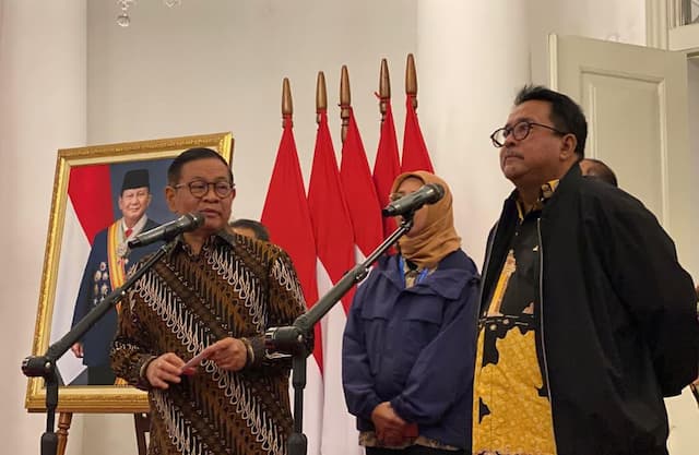 Jalan Berlubang karena Hujan Ditambal Sementara, Rano Karno: Perbaikan Permanen Tunggu Musim Kemarau Jalan Berlubang karena Hujan Ditambal Sementara, Rano Karno: Perbaikan Permanen Tunggu Musim Kemarau