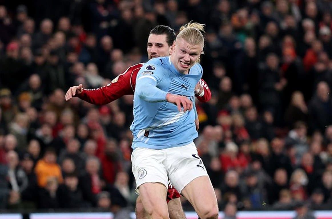 Penjelasan Drama VAR di Laga Liverpool vs Manchester City yang Berujung Kartu Merah Aneh Penjelasan Drama VAR di Laga Liverpool vs Manchester City yang Berujung Kartu Merah Aneh