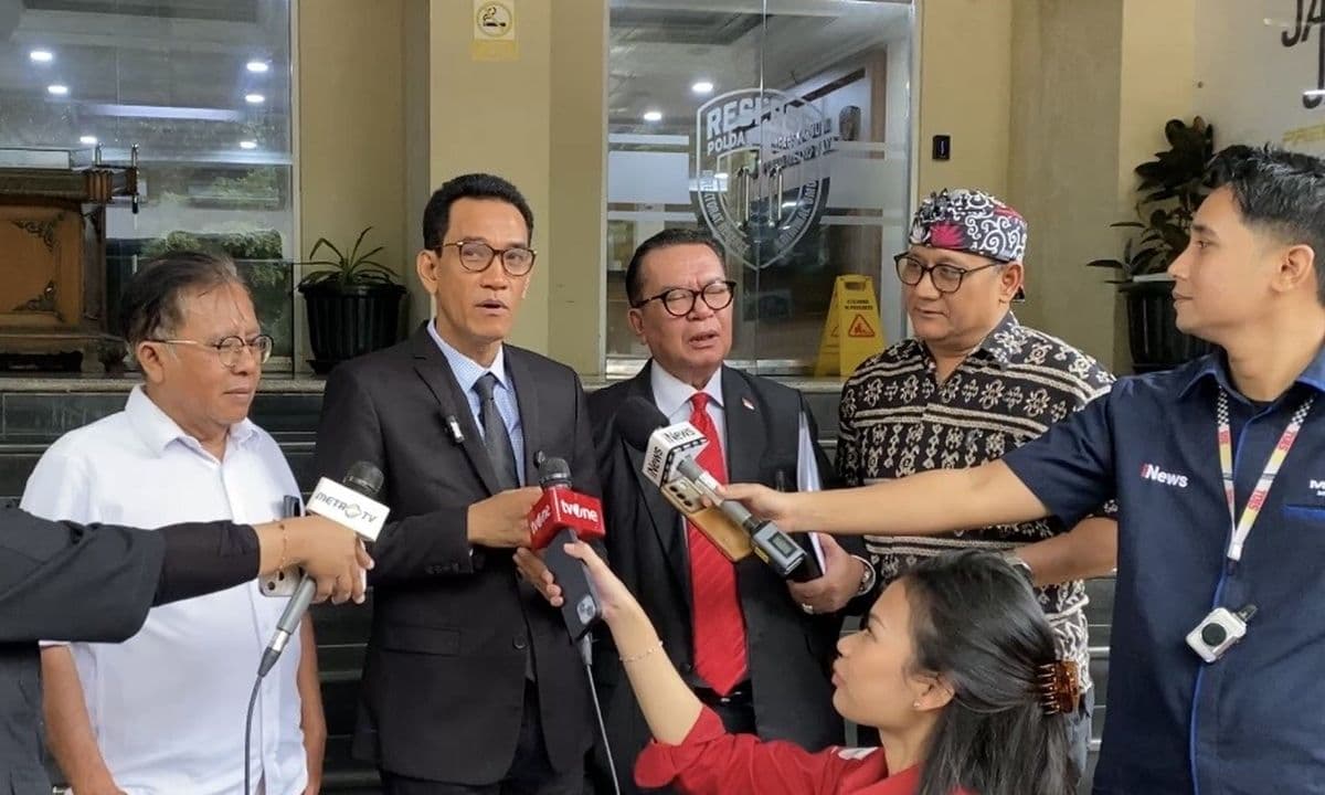 Bonatua Kantongi Salinan Ijazah Jokowi Tanpa Sensor, Ini Kata Pengacara Roy Suryo Cs Bonatua Kantongi Salinan Ijazah Jokowi Tanpa Sensor, Ini Kata Pengacara Roy Suryo Cs