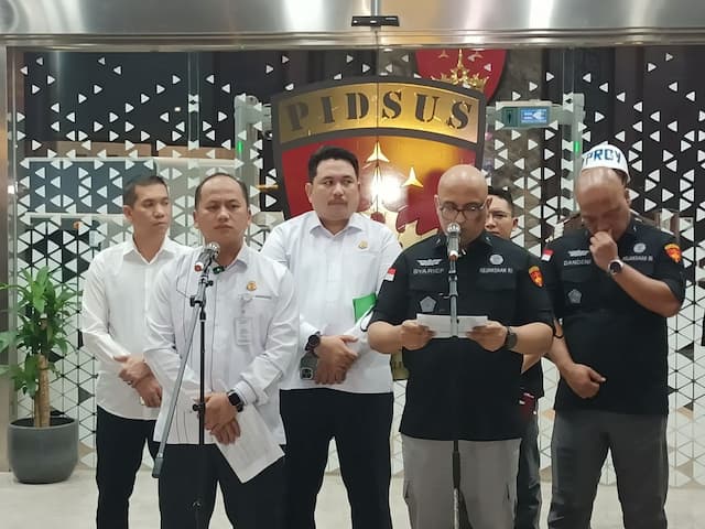 Kejagung Tetapkan 11 Tersangka Korupsi Ekspor CPO Modus POME Kejagung Tetapkan 11 Tersangka Korupsi Ekspor CPO Modus POME