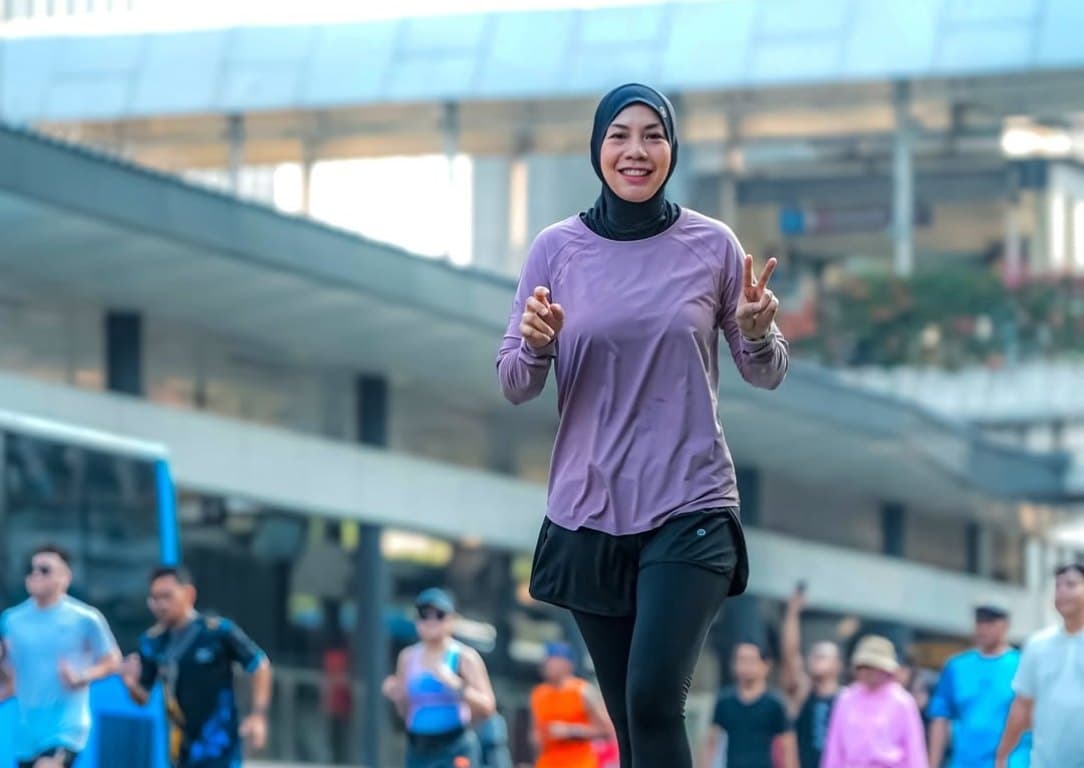 5 Pebulu Tangkis Muslim Indonesia yang Mantap Berhijrah, Nomor 1 Seorang Mualaf 5 Pebulu Tangkis Muslim Indonesia yang Mantap Berhijrah, Nomor 1 Seorang Mualaf