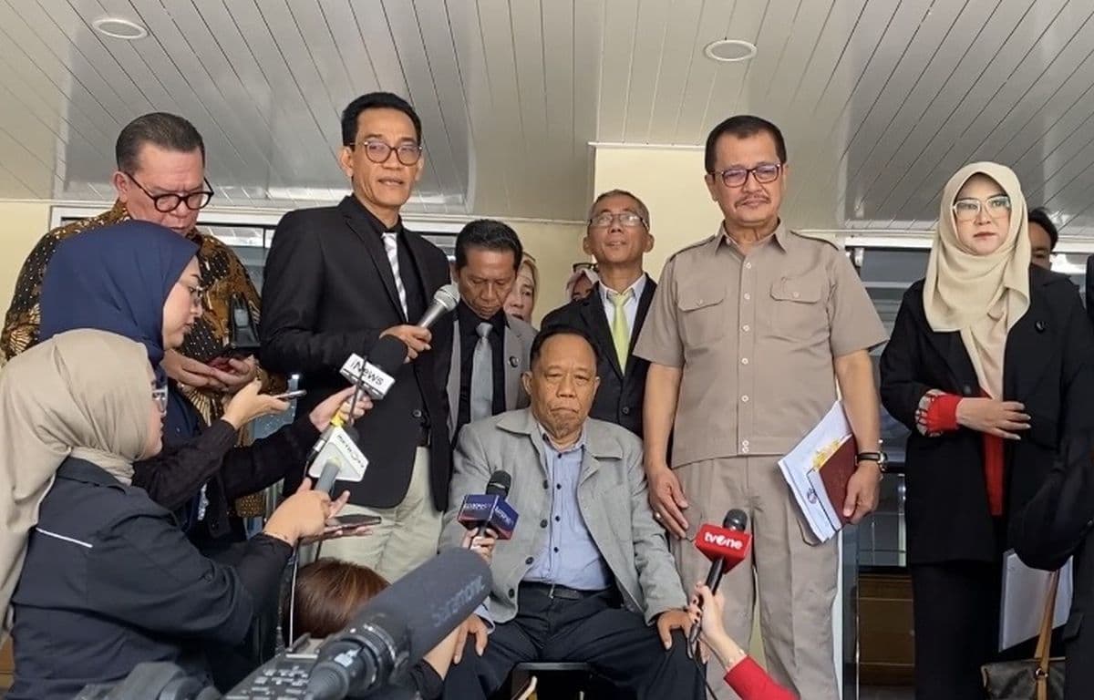 Eggi Sudjana Dapat SP3, Eks Wakapolri: Kenapa Roy Suryo Cs Tidak Ikut Dihentikan? Eggi Sudjana Dapat SP3, Eks Wakapolri: Kenapa Roy Suryo Cs Tidak Ikut Dihentikan?