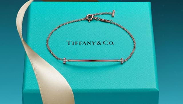 Siapakah Pemilik Tiffany and Co yang Tokonya Disegel Bea Cukai Indonesia? Siapakah Pemilik Tiffany and Co yang Tokonya Disegel Bea Cukai Indonesia?