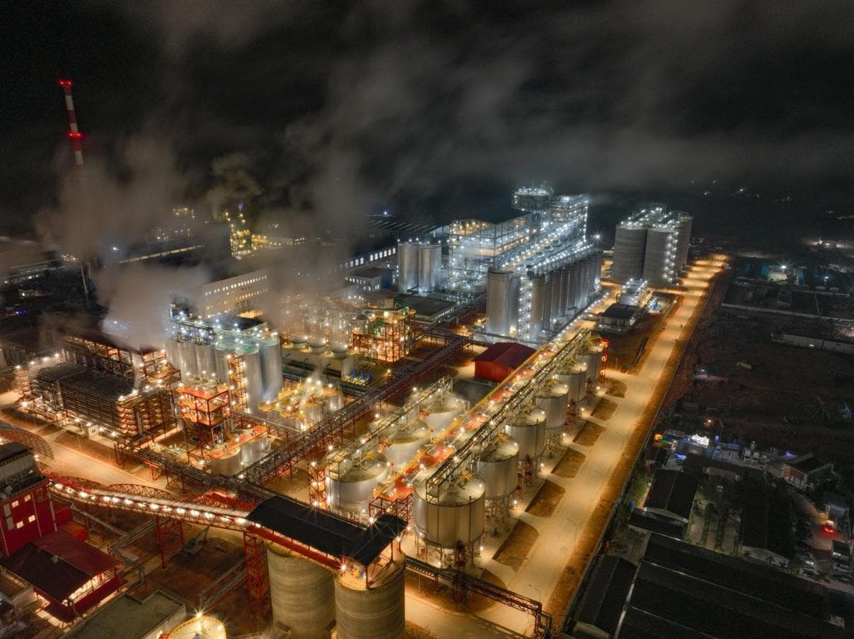 Dari Tanah Merah ke Cahaya Masa Depan: Hilirisasi Bauksit dan Lahirnya Masa Depan Aluminium RI Dari Tanah Merah ke Cahaya Masa Depan: Hilirisasi Bauksit dan Lahirnya Masa Depan Aluminium RI