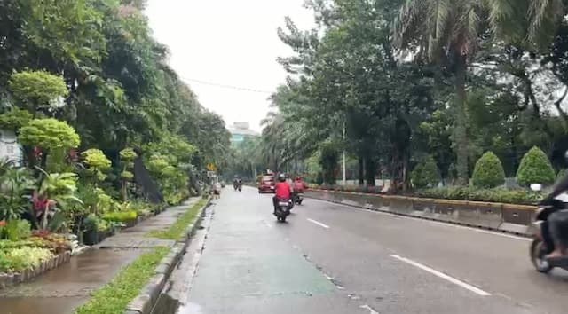Libur Imlek, Lalu Lintas Arah Taman Margasatwa Ragunan Lengang Libur Imlek, Lalu Lintas Arah Taman Margasatwa Ragunan Lengang