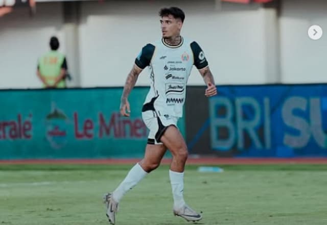 Laga Persija Jakarta vs PSM Makassar Digelar saat Puasa Ramadhan, Shayne Pattynama Bicara Kesiapan Macan Kemayoran Laga Persija Jakarta vs PSM Makassar Digelar saat Puasa Ramadhan, Shayne Pattynama Bicara Kesiapan Macan Kemayoran