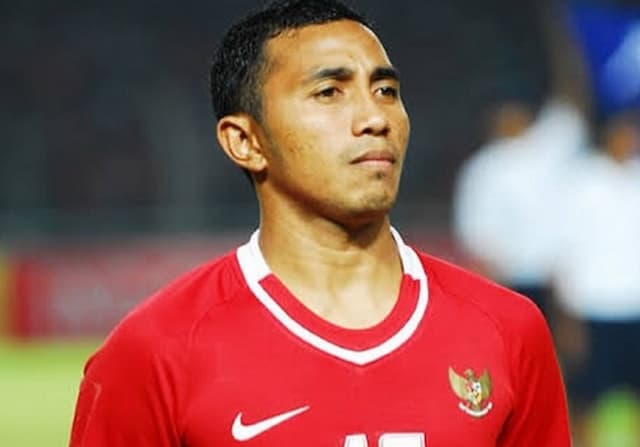 Kisah Firman Utina, Satu-satunya Pemain Timnas Indonesia yang Jadi Pemain Terbaik Piala AFF Kisah Firman Utina, Satu-satunya Pemain Timnas Indonesia yang Jadi Pemain Terbaik Piala AFF