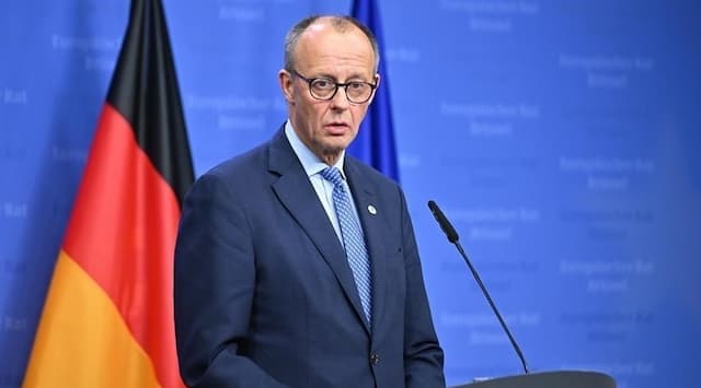 Kanselir Jerman Dukung Larangan Medsos untuk Anak-Anak Kanselir Jerman Dukung Larangan Medsos untuk Anak-Anak