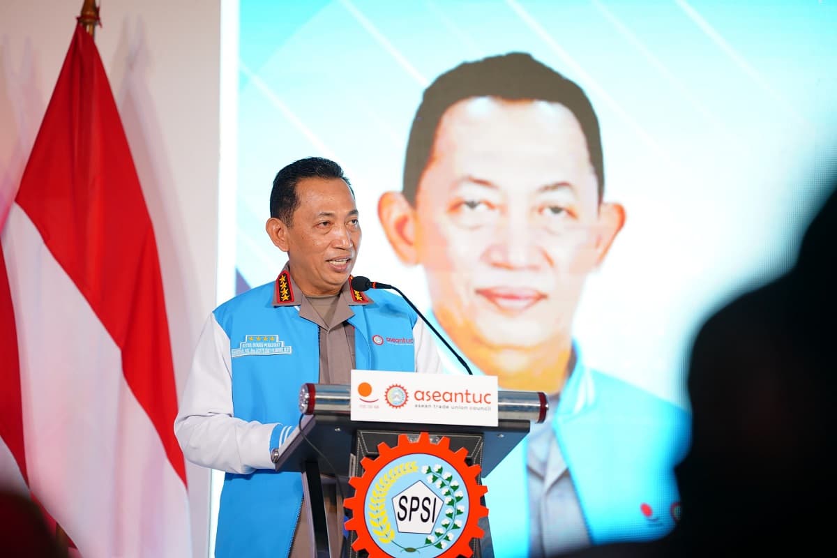 Hari Pekerja Indonesia, Kapolri Tekankan Perkuat Sinergitas hingga Dukung Hak Buruh Hari Pekerja Indonesia, Kapolri Tekankan Perkuat Sinergitas hingga Dukung Hak Buruh