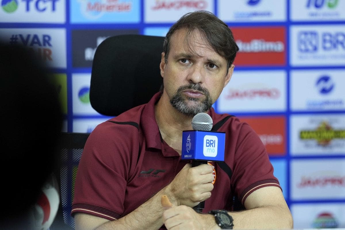 Mauricio Souza Murka Ditanya Penyebab Pemain Anyar Persija Jakarta Jarang Main Mauricio Souza Murka Ditanya Penyebab Pemain Anyar Persija Jakarta Jarang Main