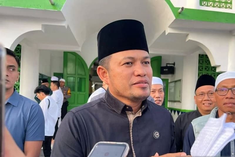 Mengintip Isi Garasi Gubernur Kaltim Rudy Mas'ud yang Viral soal Kendaraan Dinas Seharga Rp8,5 Miliar Mengintip Isi Garasi Gubernur Kaltim Rudy Mas'ud yang Viral soal Kendaraan Dinas Seharga Rp8,5 Miliar