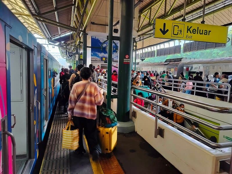Penjualan Tiket Kereta Ekonomi Dibuka Hari Ini, Keberangkatan 11 Maret–1 April 2026 Penjualan Tiket Kereta Ekonomi Dibuka Hari Ini, Keberangkatan 11 Maret–1 April 2026