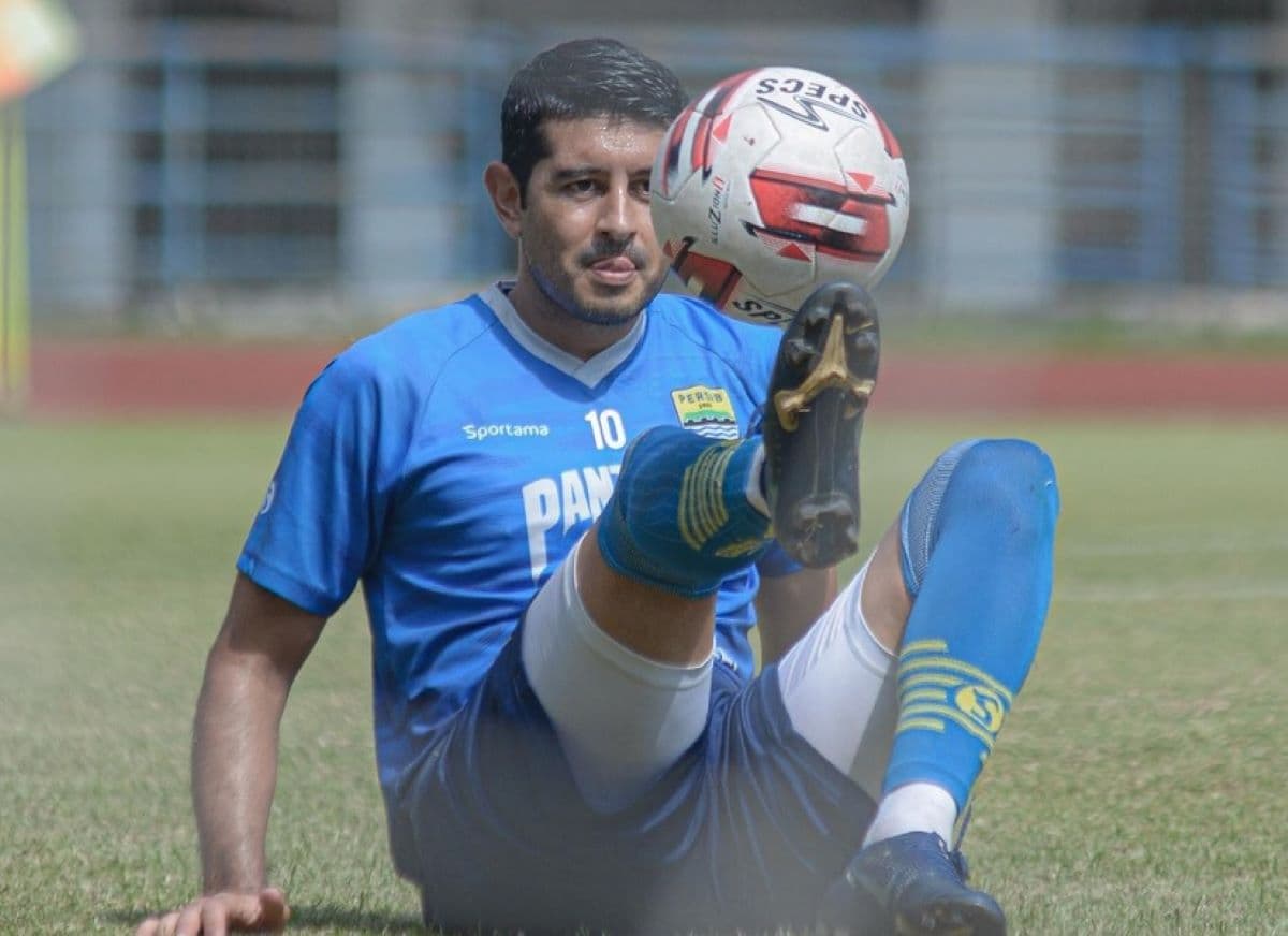 5 Pesepakbola Mualaf Berpaspor Indonesia yang Ramaikan Puasa Ramadhan 2026, Nomor 1 Masih Jadi Andalan Garuda 5 Pesepakbola Mualaf Berpaspor Indonesia yang Ramaikan Puasa Ramadhan 2026, Nomor 1 Masih Jadi Andalan Garuda