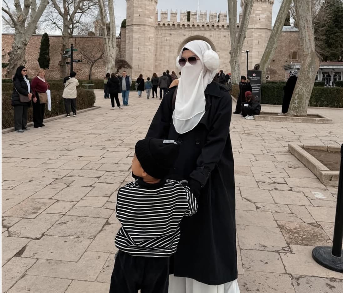 Wardatina Mawa Rutin ke Psikolog Jelang Cerai dengan Insanul Fahmi Wardatina Mawa Rutin ke Psikolog Jelang Cerai dengan Insanul Fahmi