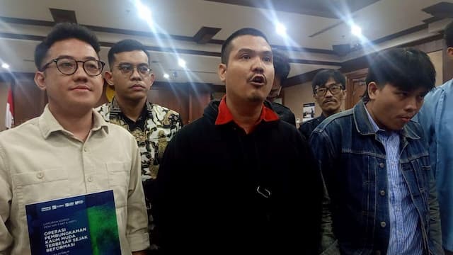 Dituntut 2 Tahun Penjara Soal Demo Rusuh, Syahdan: Tak Akan Buat Kami Bungkam! Dituntut 2 Tahun Penjara Soal Demo Rusuh, Syahdan: Tak Akan Buat Kami Bungkam!