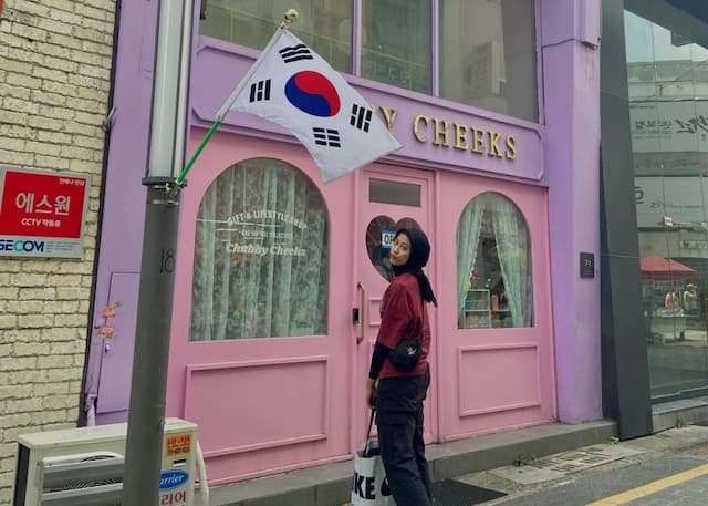 Kisah Haru Megawati Hangestri, Pevoli Muslim Pertama yang Berkarier di Liga Voli Korea Selatan Kisah Haru Megawati Hangestri, Pevoli Muslim Pertama yang Berkarier di Liga Voli Korea Selatan