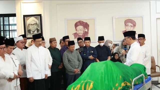 Jenazah Ketua KPAI Sekaligus Ketum Fatayat NU Disholatkan di Kantor PBNU Jenazah Ketua KPAI Sekaligus Ketum Fatayat NU Disholatkan di Kantor PBNU