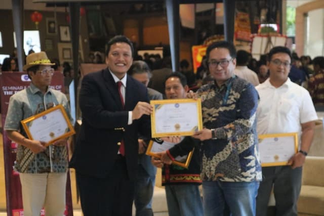 Bedah Buku "Defense Heritage" di President University, Literasi Jadi Kunci Memahami Pertahanan Bedah Buku "Defense Heritage" di President University, Literasi Jadi Kunci Memahami Pertahanan