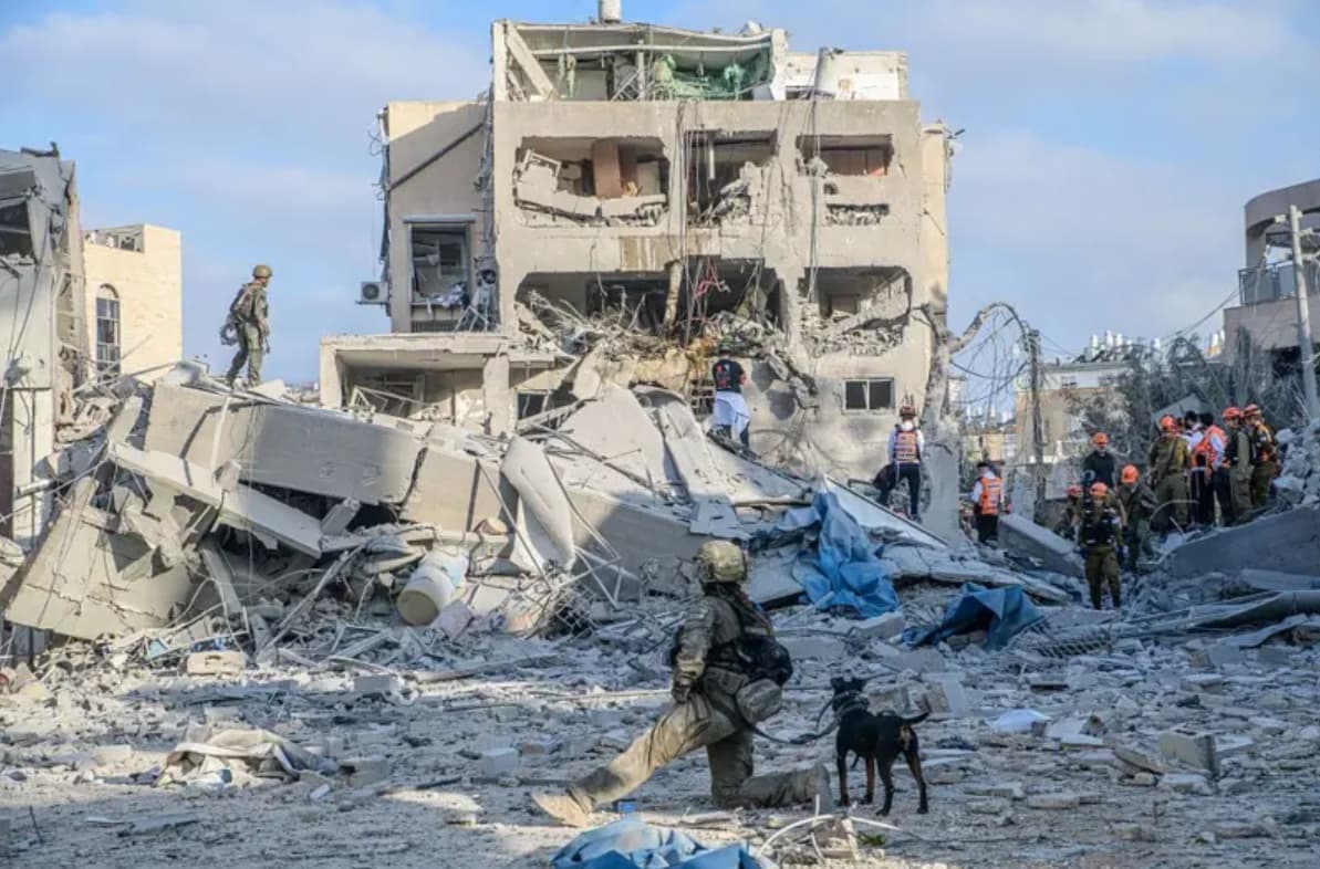 Eks Jenderal TNI Sebut Ada Peran Intelijen Terkait Serangan AS-Israel ke Iran Eks Jenderal TNI Sebut Ada Peran Intelijen Terkait Serangan AS-Israel ke Iran