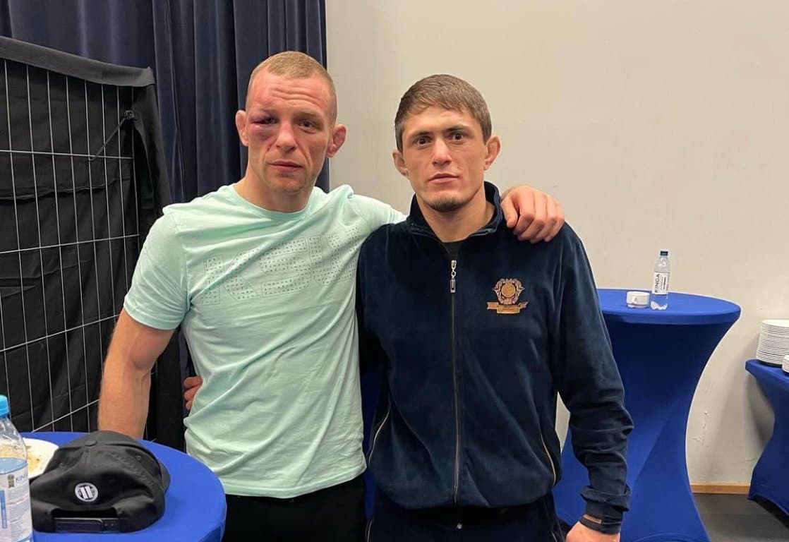 Kisah Heroik Atlet MMA Shamil Musaev, Tak Terima Agama Islam Dihina hingga Banting Lawannya Kisah Heroik Atlet MMA Shamil Musaev, Tak Terima Agama Islam Dihina hingga Banting Lawannya