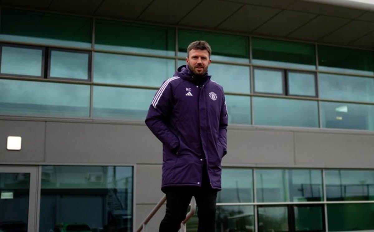 Manchester United Sanggup Gusur Arsenal? Michael Carrick: Kami Harus Realistis Manchester United Sanggup Gusur Arsenal? Michael Carrick: Kami Harus Realistis