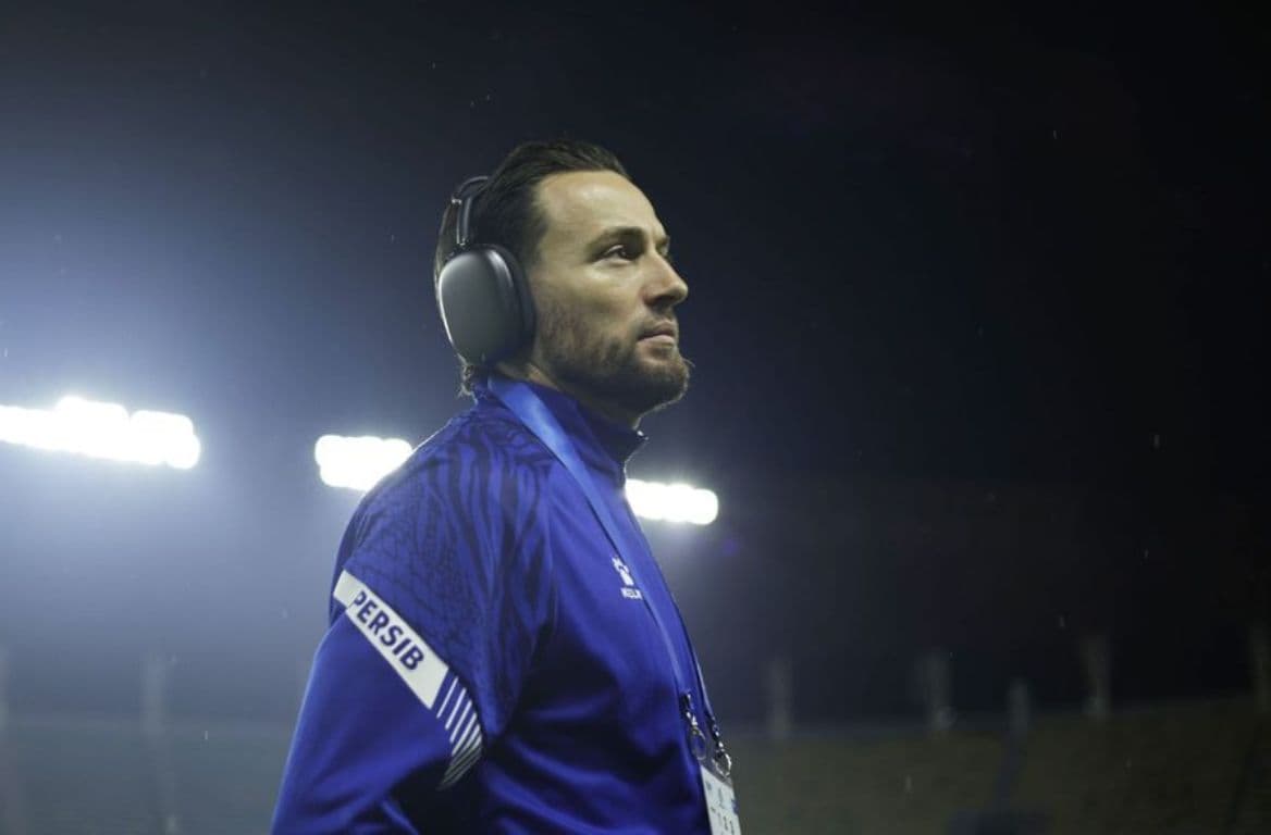 Marc Klok Masih Sesali Persib Bandung Ditahan Persebaya Surabaya 2-2: Seharusnya Menang! Marc Klok Masih Sesali Persib Bandung Ditahan Persebaya Surabaya 2-2: Seharusnya Menang!