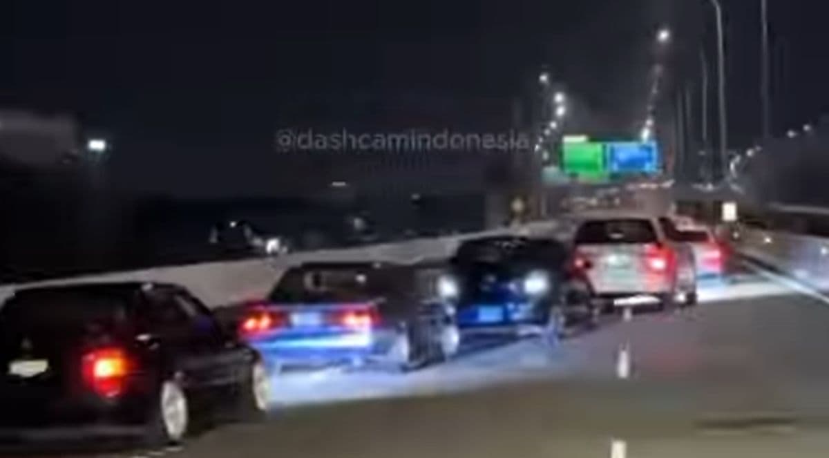 Polisi Temukan Pengemudi Mobil Ugal-ugalan di Tol Becakayu Polisi Temukan Pengemudi Mobil Ugal-ugalan di Tol Becakayu