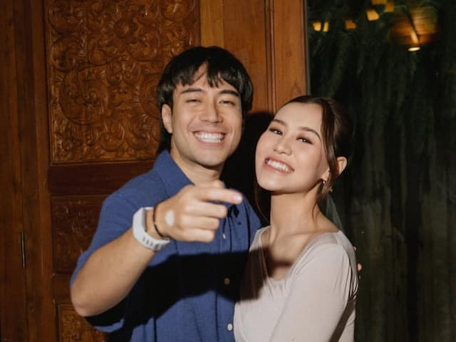 Vidi Aldiano Meninggal Dunia, Aaliyah Massaid: Katanya, Mau Umrah Bareng Lagi? Vidi Aldiano Meninggal Dunia, Aaliyah Massaid: Katanya, Mau Umrah Bareng Lagi?