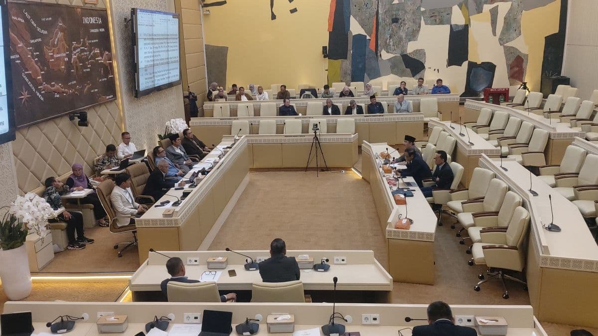 Bahas Desain Pemilu 2029, Komisi II DPR Undang Jimly Asshiddiqie hingga Refly Harun Bahas Desain Pemilu 2029, Komisi II DPR Undang Jimly Asshiddiqie hingga Refly Harun