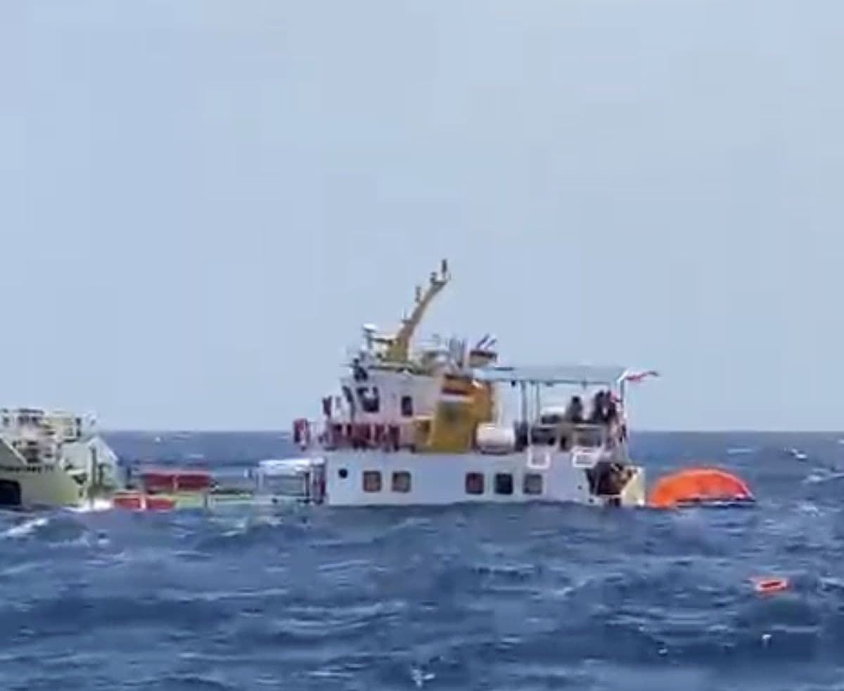 Breaking News! KM Gandha Nusantara 17 Tenggelam di Maluku Utara, 7 Penumpang Hilang Breaking News! KM Gandha Nusantara 17 Tenggelam di Maluku Utara, 7 Penumpang Hilang
