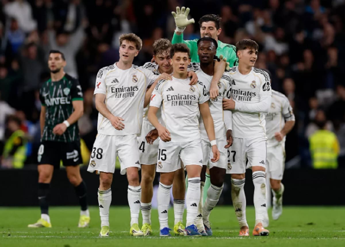 Real Madrid vs Elche Berakhir 4-1, Arda Guler Cetak Gol Spektakuler! Real Madrid vs Elche Berakhir 4-1, Arda Guler Cetak Gol Spektakuler!