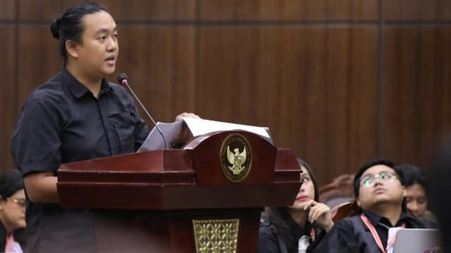 DPR: Penyiraman Air Keras Aktivis KontraS Bentuk Teror Demokrasi DPR: Penyiraman Air Keras Aktivis KontraS Bentuk Teror Demokrasi
