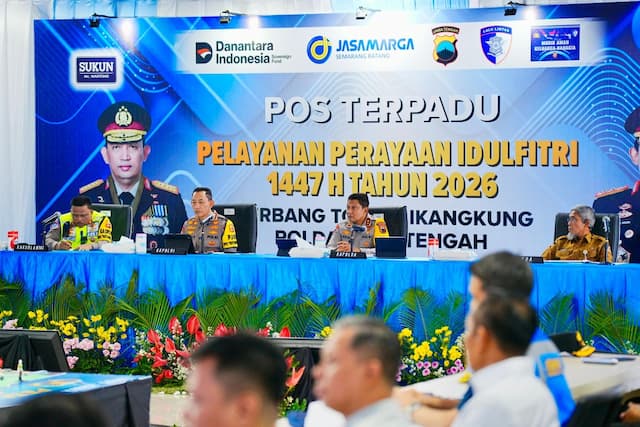 Kapolri Tinjau Tol Kalikangkung, Pastikan Pelayanan dan Rekayasa Lalin Optimal Hadapi Mudik Kapolri Tinjau Tol Kalikangkung, Pastikan Pelayanan dan Rekayasa Lalin Optimal Hadapi Mudik