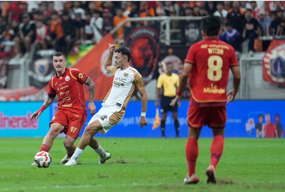 Kritik Lapangan JIS, Fabio Calonego: Persija Jakarta Sulit Main di Sini! Kritik Lapangan JIS, Fabio Calonego: Persija Jakarta Sulit Main di Sini!