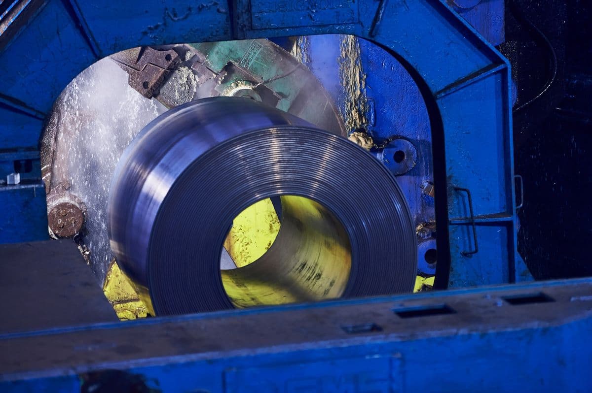 KRAS Teken LTSA Suplai Baja 36.000 Ton KRAS Teken LTSA Suplai Baja 36.000 Ton